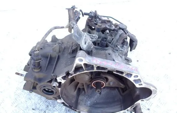 KIA Venga Manual 5 speed gearbox TBJ5f 56704