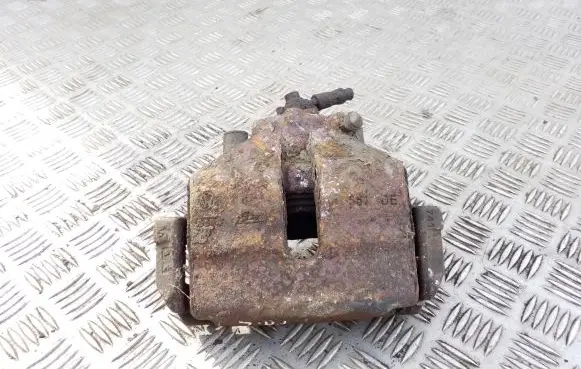 Volkswagen PASSAT B6 Front brake caliper