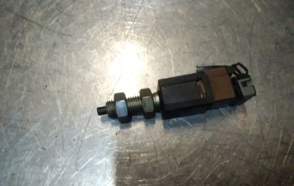 Subaru Legacy Brake pedal sensor switch