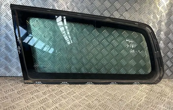 Volvo V70 Rear side window DOT950M41AS2 43R0010152 A048587