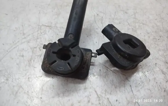 Radiator support slam panel bracket