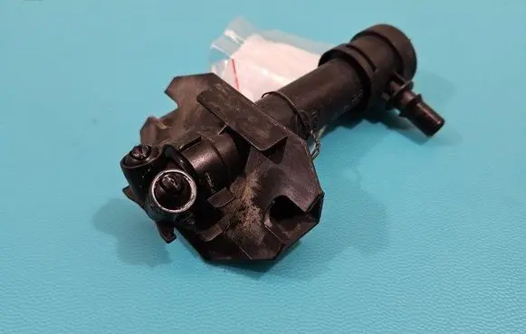 Audi Q3 8U Headlight washer spray nozzle 8U0955102B IMPRK1479982