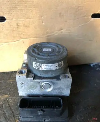 Citroen DS3 ABS Pump 9806891780
