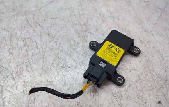 Hyundai ix 55 ESP acceleration yaw rate sensor 956901F000