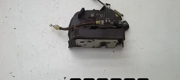 BMW X5 E53 Front door lock 8402602