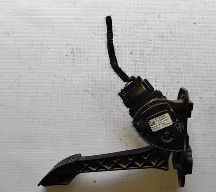 Ford Transit Accelerator throttle pedal 6C119F836CB C95YE02 6PV00923800