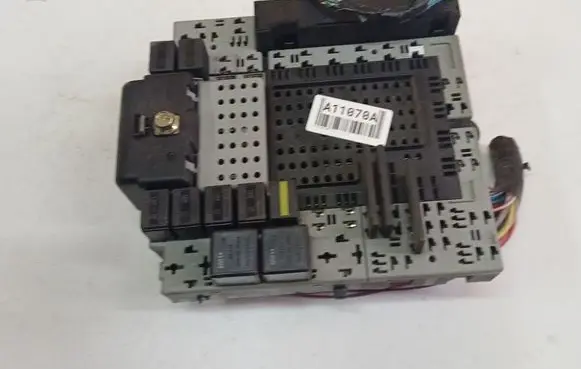 Volvo S60 Fuse box set P9496959