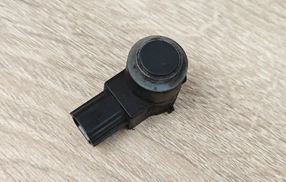 Chevrolet Captiva Rear parking sensor holder (PDC) 95261693