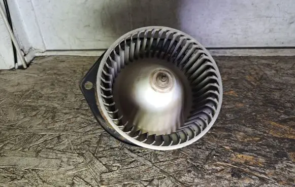 Mitsubishi Eclipse Heater fan/blower 1625004720