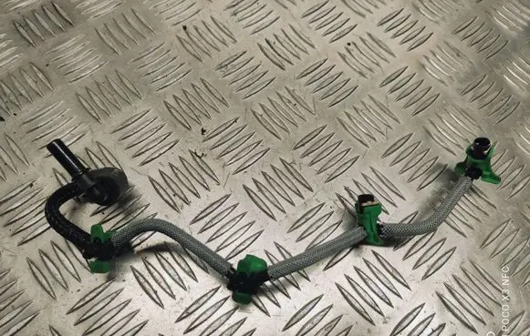 Peugeot 308 Fuel line/pipe/hose 