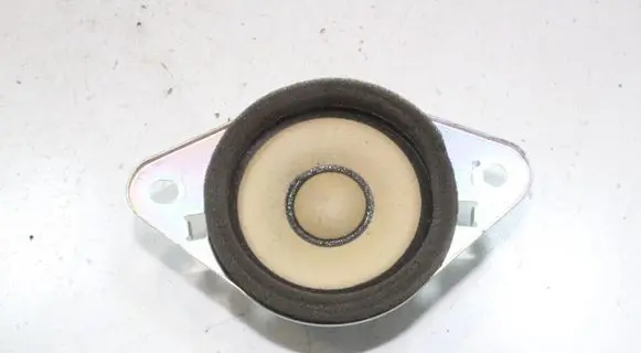 Toyota Prius+ (ZVW40) Panel speaker 8616047070