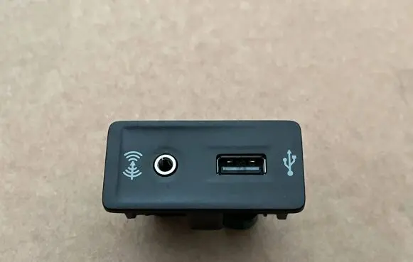 Volkswagen Golf VII EUR ISO radio connector 5G0035222