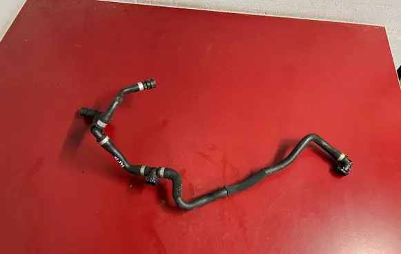 BMW X1 F48 F49 Engine coolant pipe/hose 6832804 64216832804