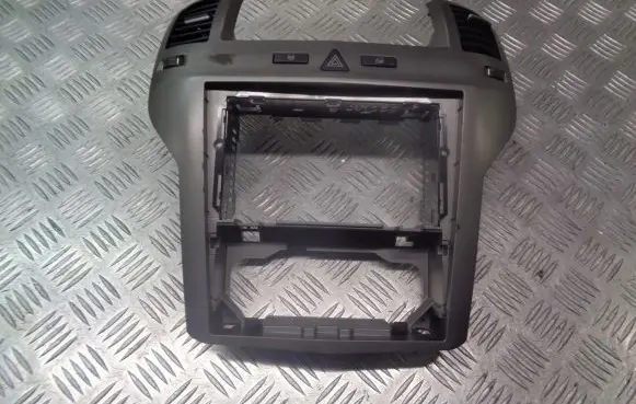Opel Zafira B Radio/GPS head unit trim 