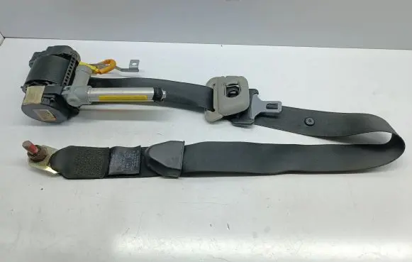 Mitsubishi Space Star Front seatbelt MR651802 601409100D 0401130652