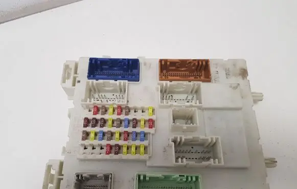 Ford Kuga II Fuse module F1DT14A073PH