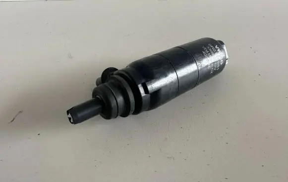 Volkswagen Polo V 6R Headlight wiper motor 6R0955681 3308603