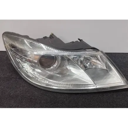 Skoda Octavia Mk2 (1Z) Headlight/headlamp 1Z1941016F 24705202000123 1EL24705202