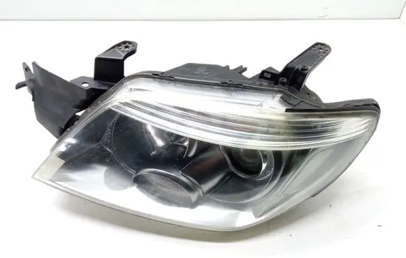 Mitsubishi Outlander Headlight/headlamp