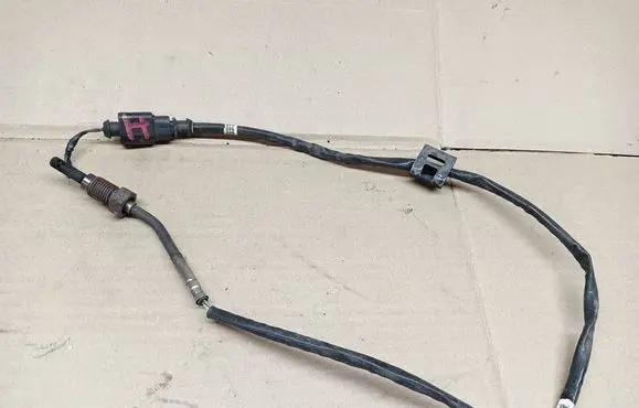 Skoda Octavia Mk2 (1Z) Exhaust gas temperature sensor 03L906088BS