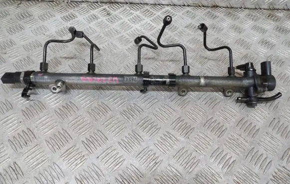 Jeep Grand Cherokee (WJ) Fuel main line pipe A6120700295 0445215021