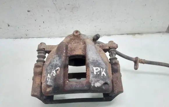Honda CR-V Front brake caliper