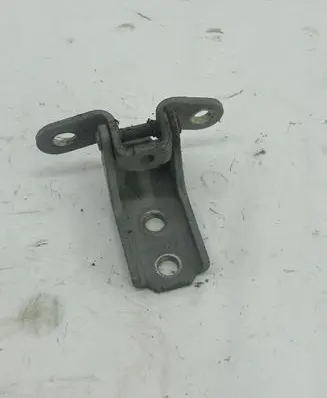 Hyundai Santa Fe Front door upper hinge