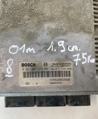 Renault Scenic I Engine control unit/module 0281001934 8200078730