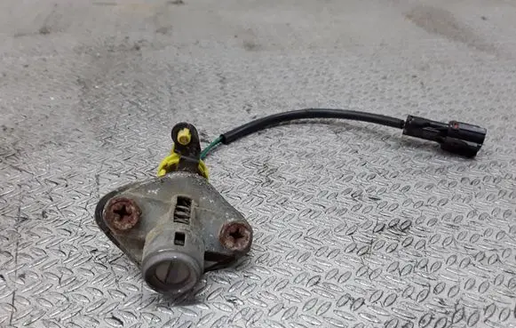 KIA Sorento Tailgate exterior lock 