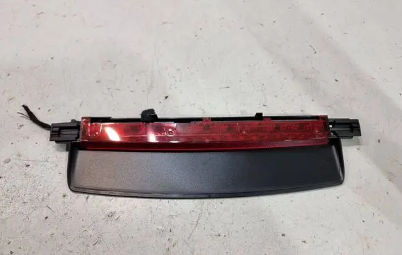 Audi A6 S6 C6 4F Third/center stoplight 4F5945097A