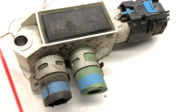 Mercedes-Benz CLA C117 X117 W117 Exhaust gas pressure sensor 227701177R