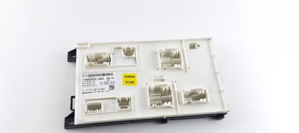 Mercedes-Benz GLE (W166 - C292) SAM control unit A1669001716 A1669010703 A1569021400