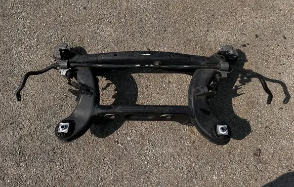 Mercedes-Benz GLC C253 Rear subframe A2533501306