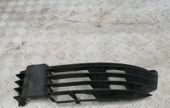 Volkswagen PASSAT B6 Front bumper lower grill 3B0853665L 3B0853665H