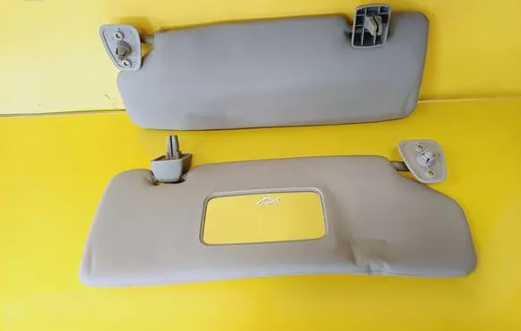 Mazda 121 SM Sun visor