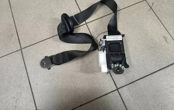 BMW X5M E70 Front seatbelt 09900J26L29ZL A60896L4L128