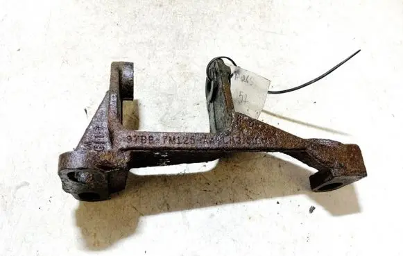 Ford Mondeo MK II Engine mounting bracket 97bb7m125aa 97bb-7m125-aa