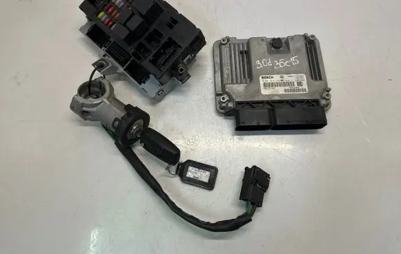 Iveco Daily 4th gen Engine control unit/module 504121602 0281012193 580440070120