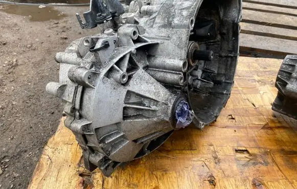 Volvo S60 Manual 5 speed gearbox 9482389 456R7002DD