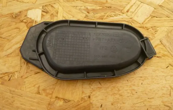 Volkswagen Golf Sportsvan Headlight/headlamp dust cover 510941606E