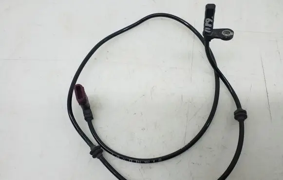 Mercedes-Benz C W204 ABS rear brake sensor A2045400317