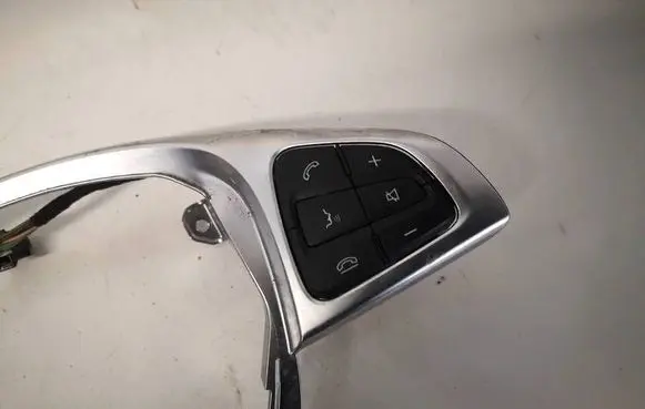 Mercedes-Benz A W176 Steering wheel buttons/switches A0999050700 173160232
