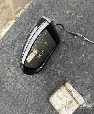 Mercedes-Benz C W203 Wing mirror glass 413133417