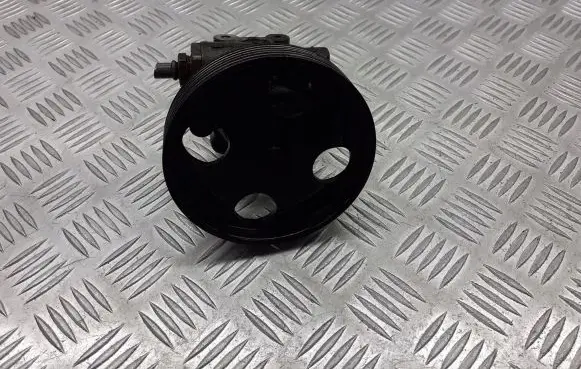 Ford Fusion Power steering pump 2S6C-3A696-DD