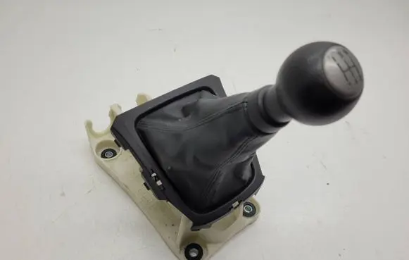 Suzuki SX4 S-Cross Gear shift rod 