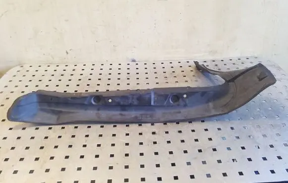 Audi A5 8T 8F Fender end trim 8T0821112