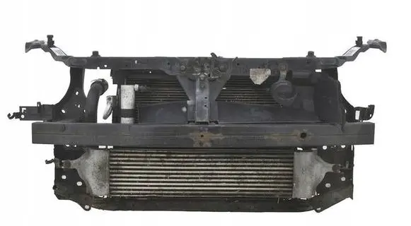 Nissan Qashqai Radiator support slam panel