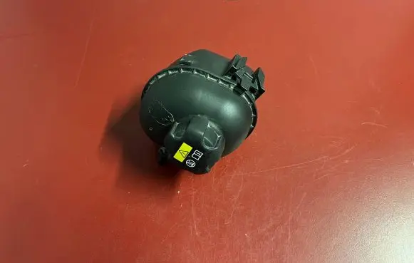 BMW X3 G01 Coolant expansion tank/reservoir 8610661 17138610661
