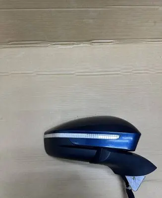 Volkswagen Tiguan Front door electric wing mirror 