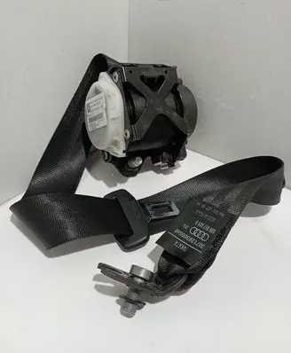 Audi Q3 8U Rear seatbelt 8U0857805B